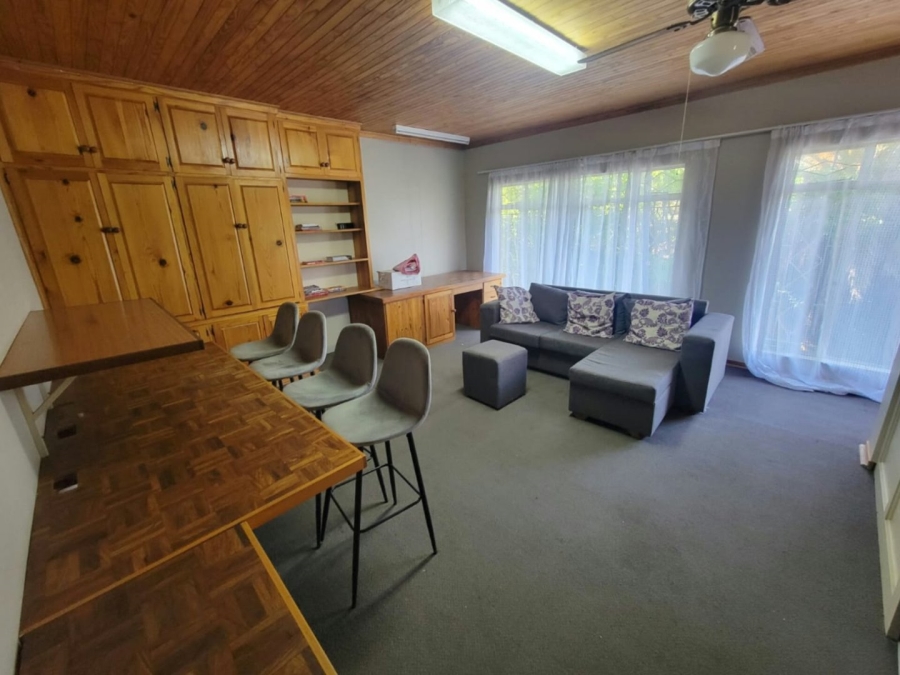5 Bedroom Property for Sale in Suidrand Free State